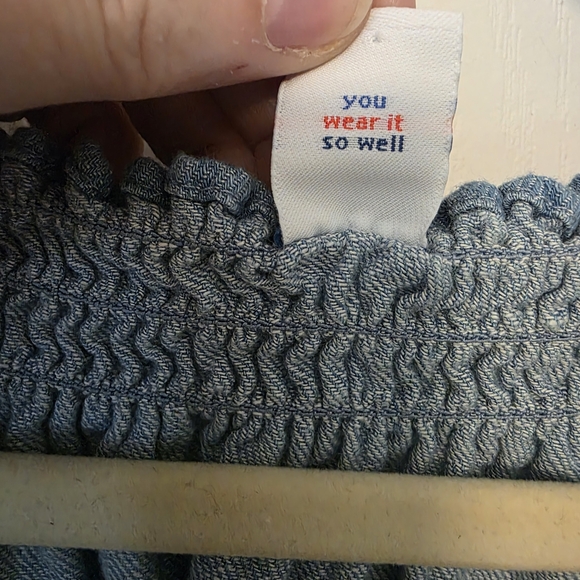 OLD NAVY Chambray Smocked Women's Top Size L - Picture 3 of 8